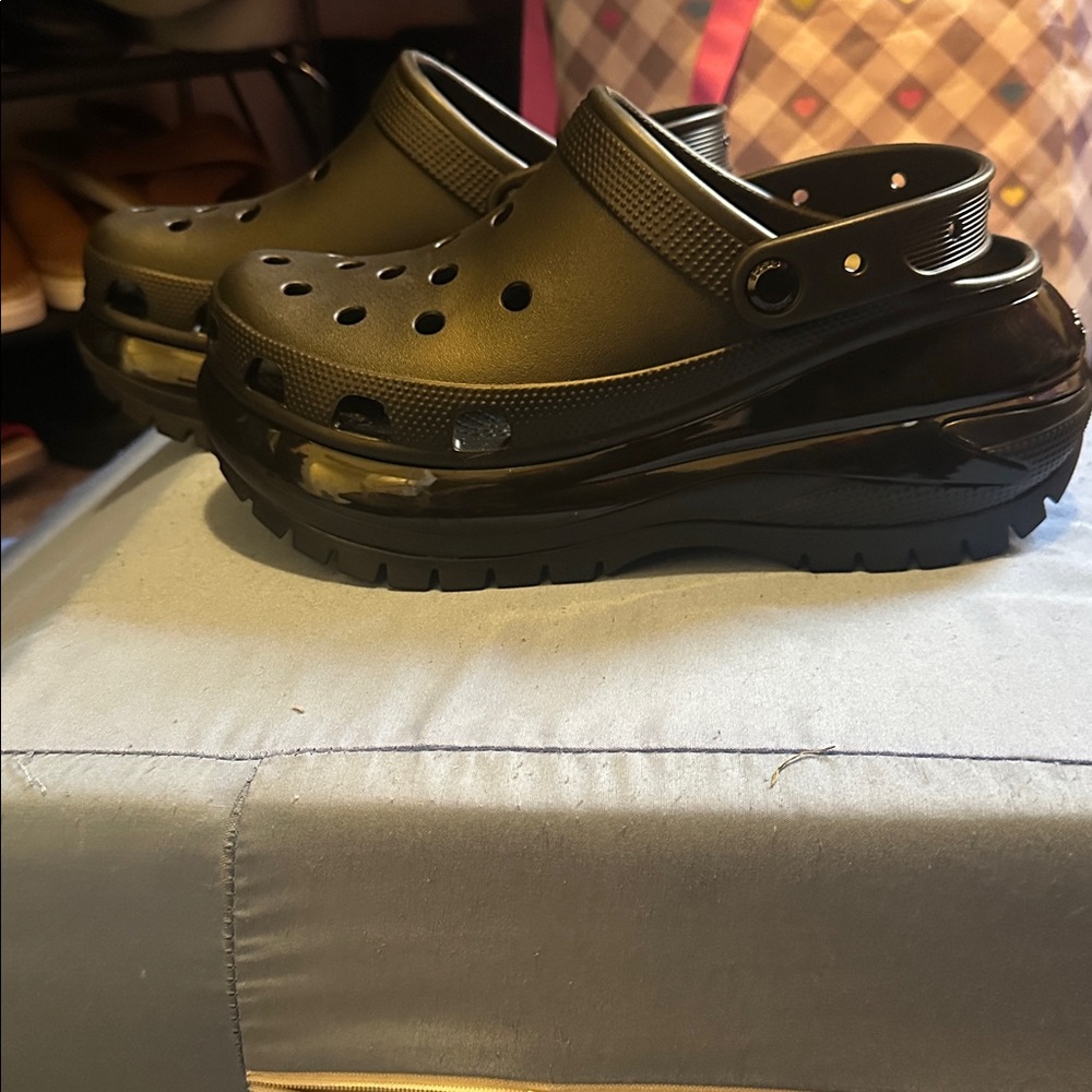 CROCS Black Platform Clogs - Picture 7 of 8